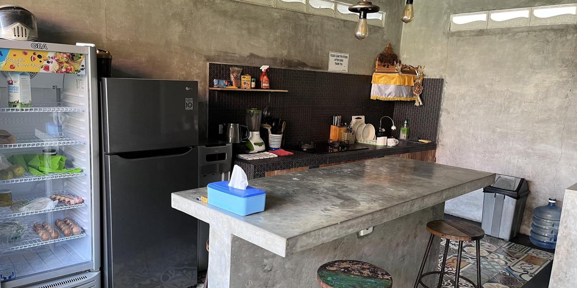 Pis Bolong Canggu Экстерьер фото