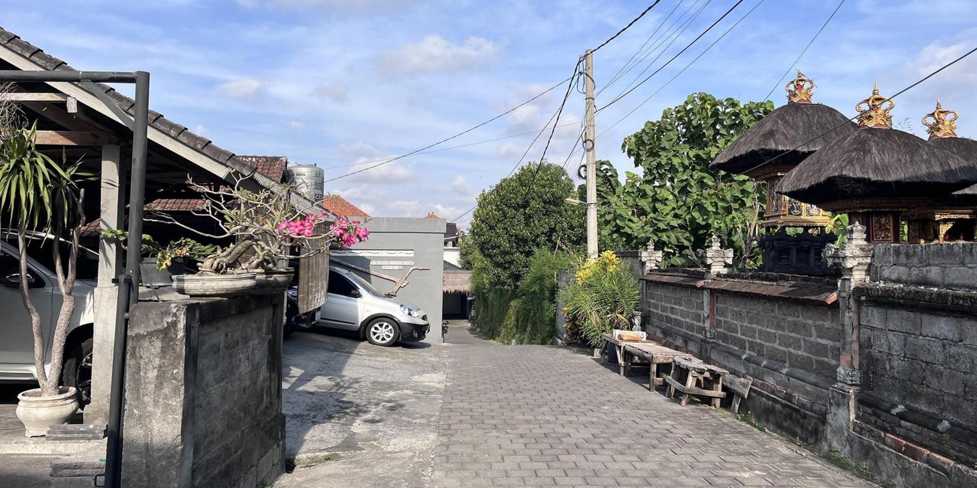 Pis Bolong Canggu Экстерьер фото