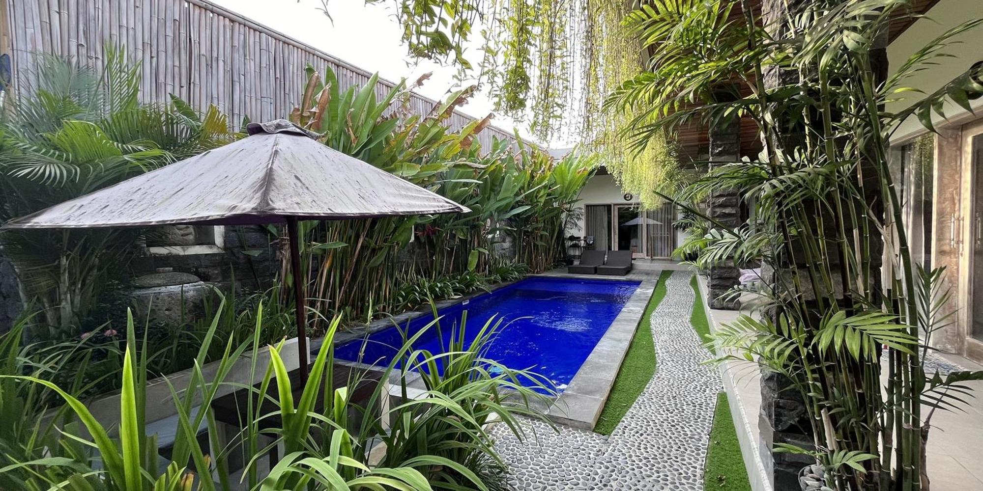 Pis Bolong Canggu Экстерьер фото